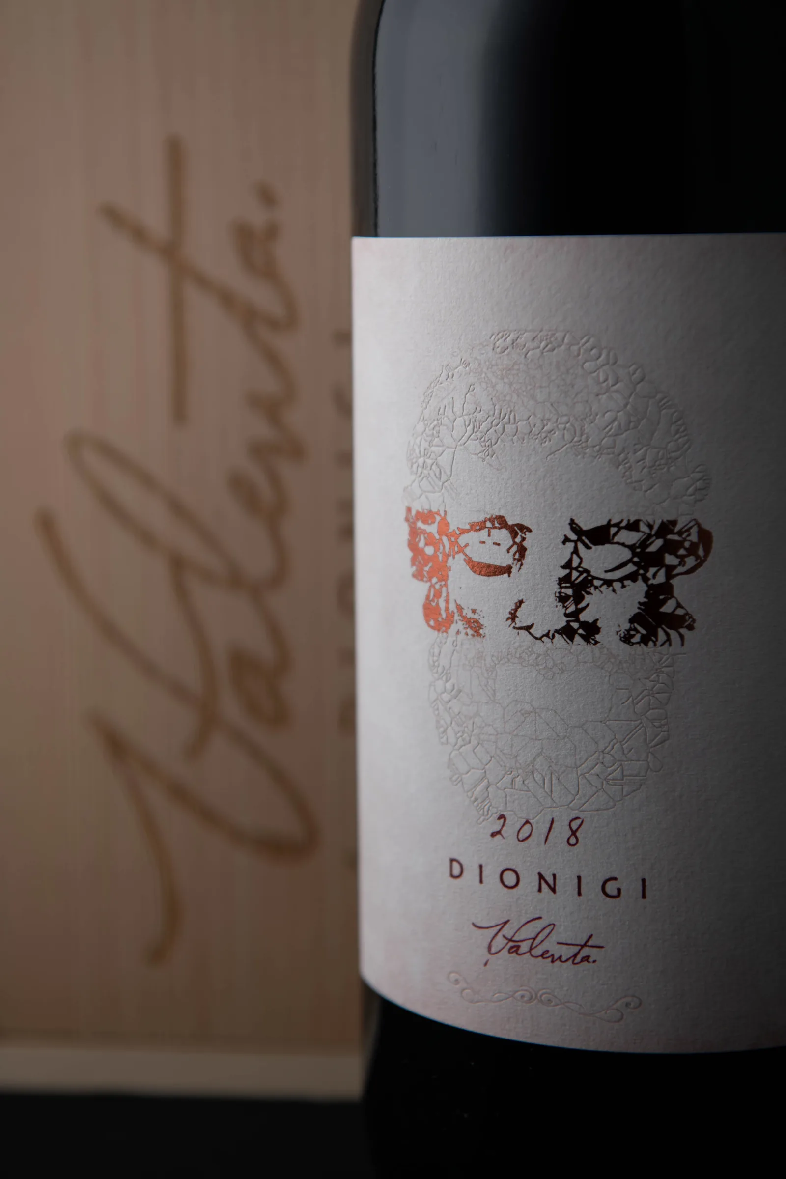 Dionigi — Valenta wine in the glass